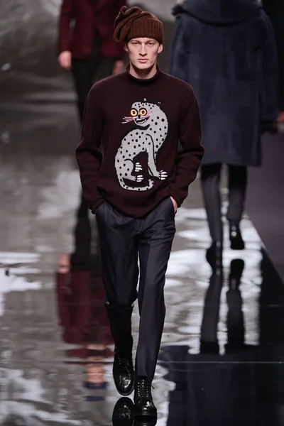 Look 22